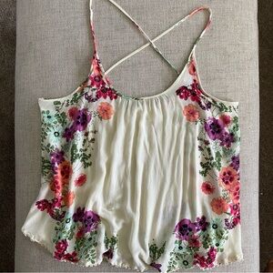 NWOT Buckle Vibrant Floral Swing Tank